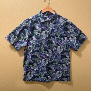 Men’s Medium Tommy Bahama 100% Cotton Purple Green Hawaiian Button Up Shirt